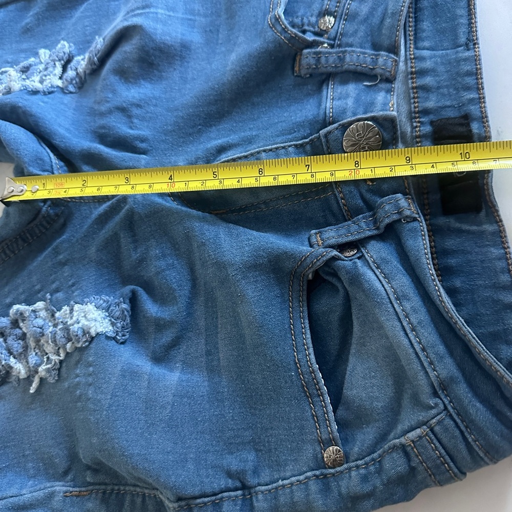 UWD Juniors/Women’s Y2K Ripped Denim Skinny Jeans size 5 - Picture 4 of 8